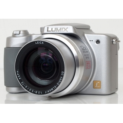 Panasonic Lumix DMC-FZ5 Digital Camera Cards
